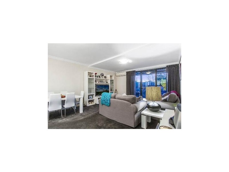 9/187-189 Albany Street, Point Frederick NSW 2250