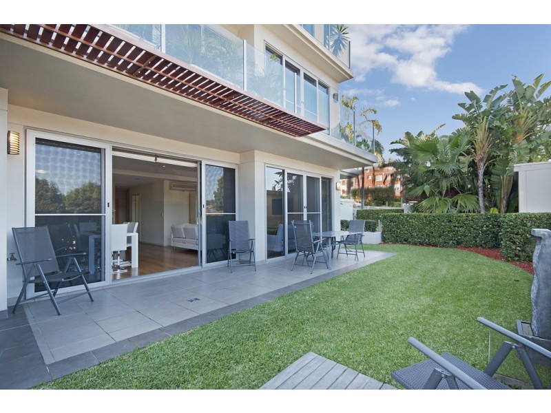 2/43 Masons Parade, Point Frederick NSW 2250