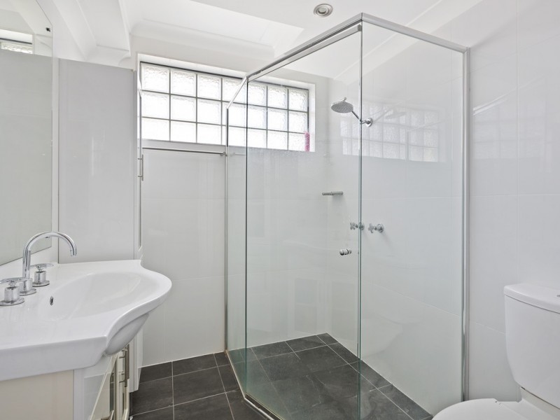 9/187-189 Albany Street, Point Frederick NSW 2250