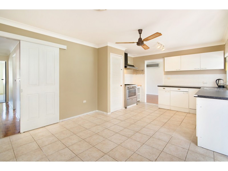 6 Neeworra Avenue, Narara NSW 2250