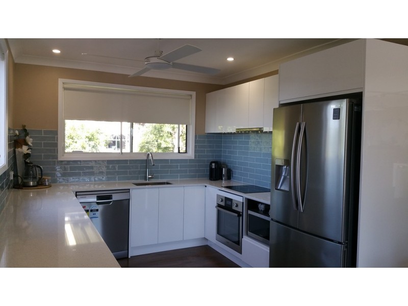 50 Audie Parade, Berkeley Vale NSW 2261