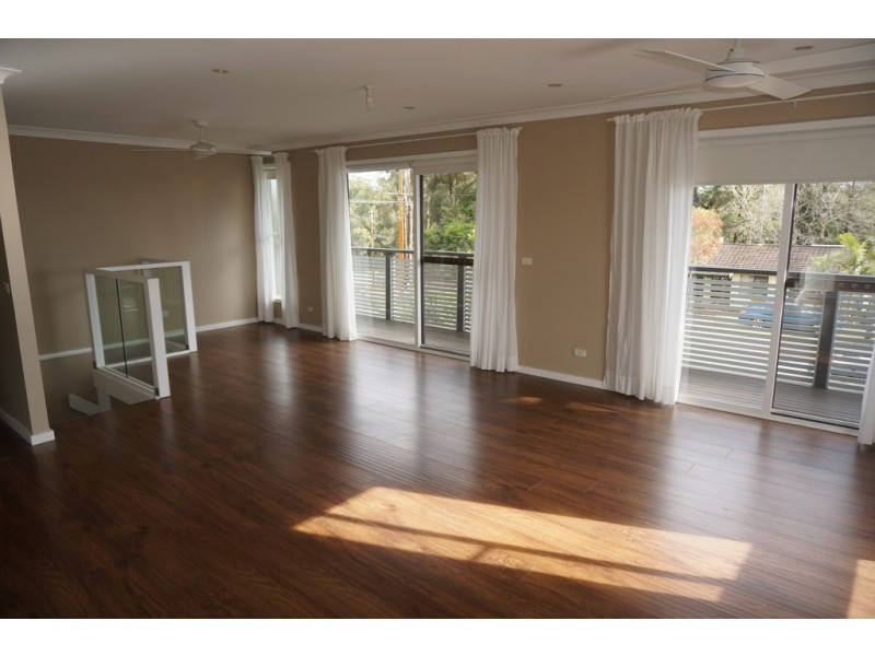 50 Audie Parade, Berkeley Vale NSW 2261