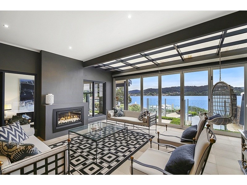 4 Eulalia Avenue, Point Frederick NSW 2250