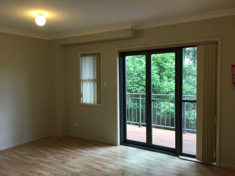 3/100 Faunce Street West, Gosford NSW 2250