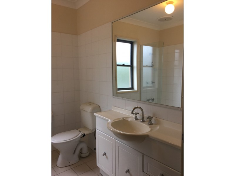 3/100 Faunce Street West, Gosford NSW 2250