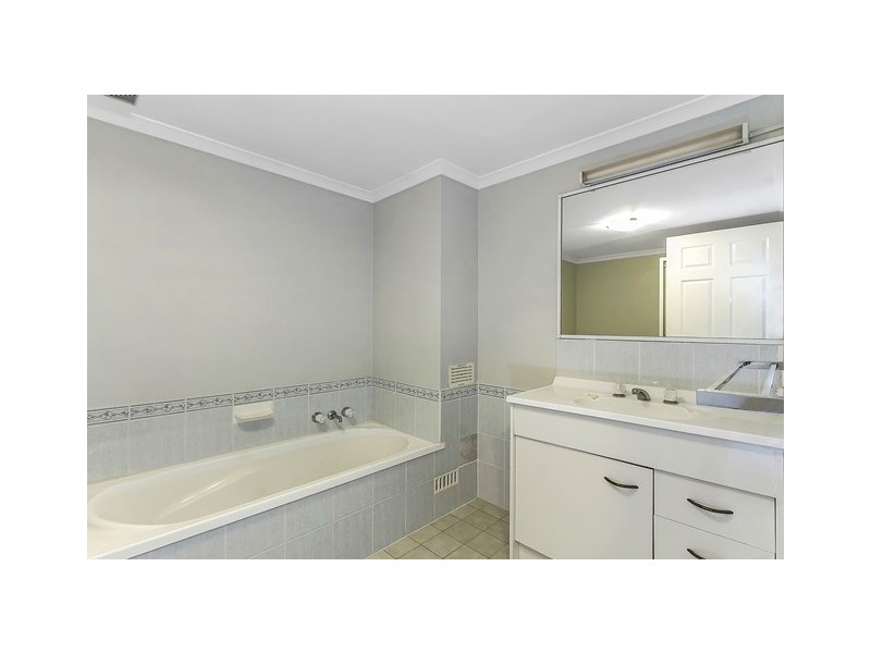 2/145 Faunce Street, Gosford NSW 2250