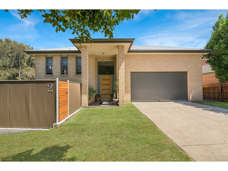 2 Caroline Street, East Gosford NSW 2250