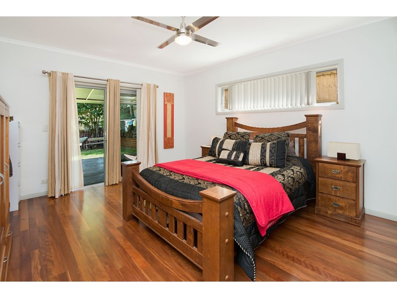 2 Caroline Street, East Gosford NSW 2250