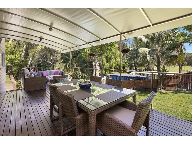 2 Caroline Street, East Gosford NSW 2250