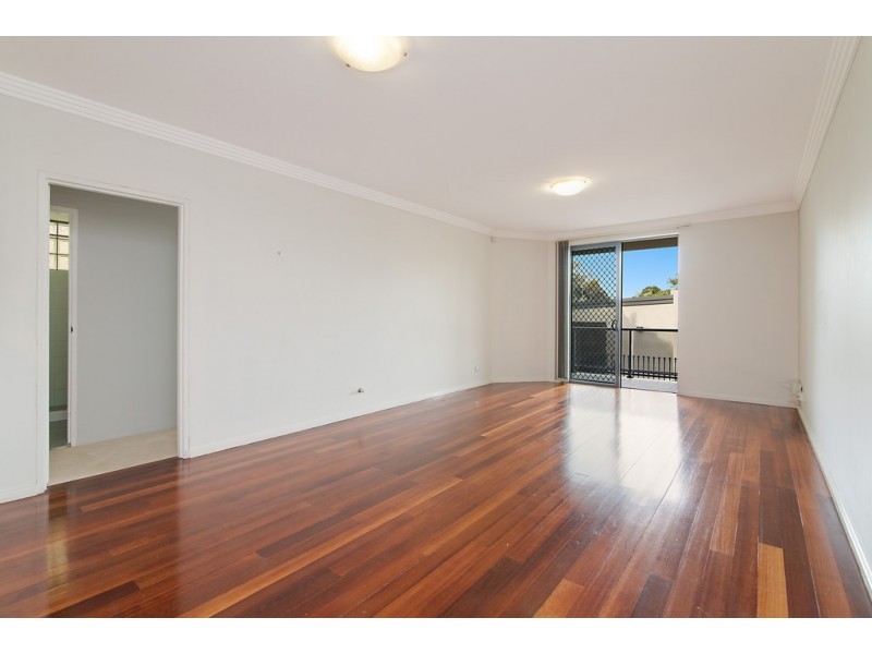 7/187-189 Albany Street, Point Frederick NSW 2250