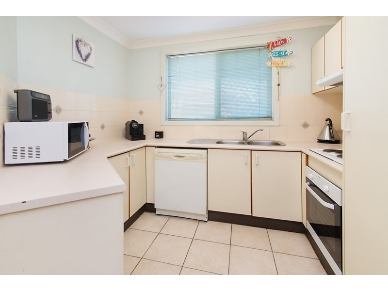 2/14 Donnison Street, West Gosford NSW 2250