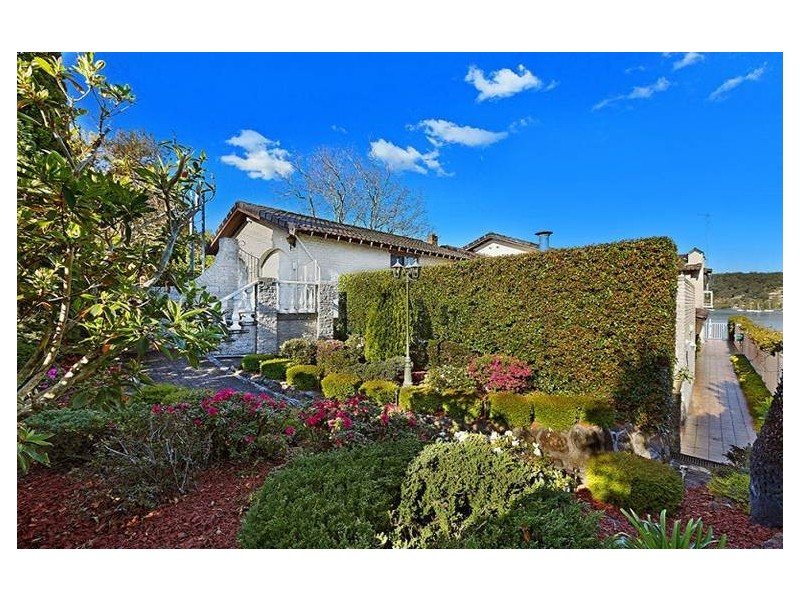 43 Caroline Street, East Gosford NSW 2250