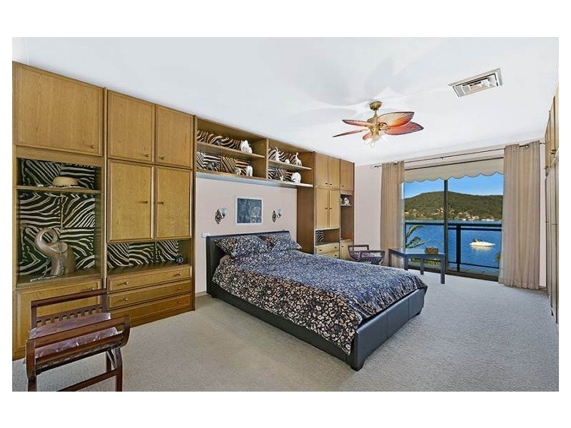 43 Caroline Street, East Gosford NSW 2250