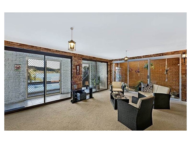 43 Caroline Street, East Gosford NSW 2250