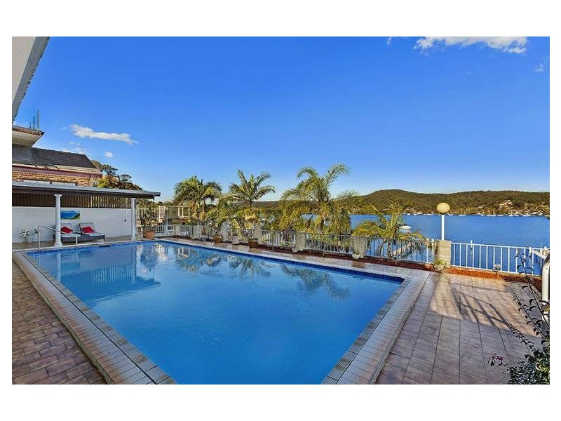 43 Caroline Street, East Gosford NSW 2250