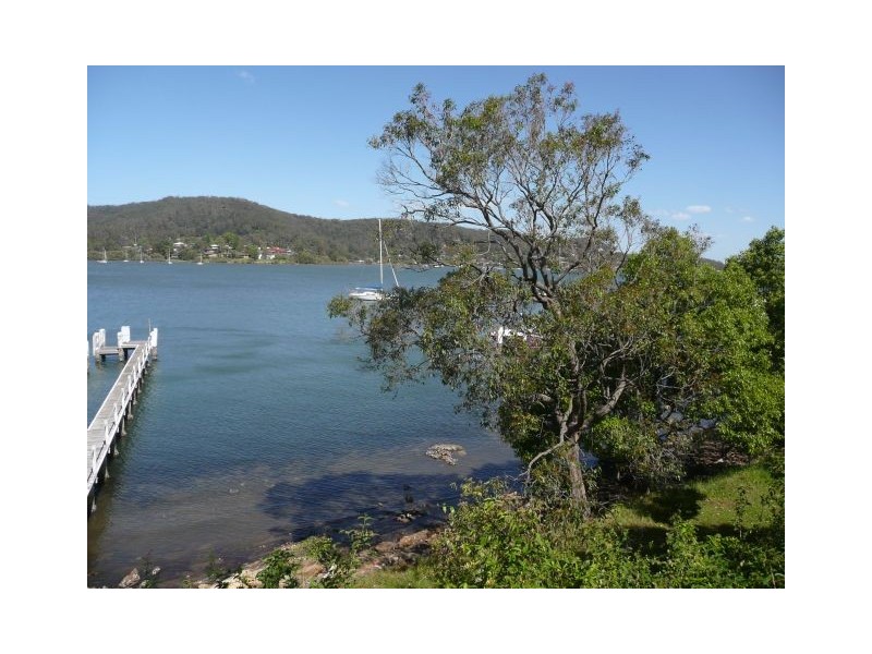 17 Wharf Street, East Gosford NSW 2250