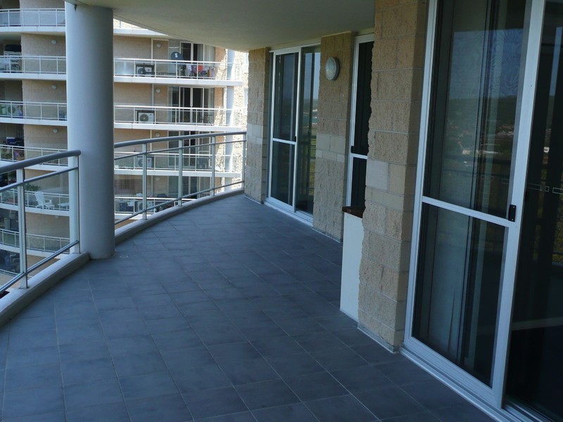 253/80  John Whiteway Drive, Gosford NSW 2250