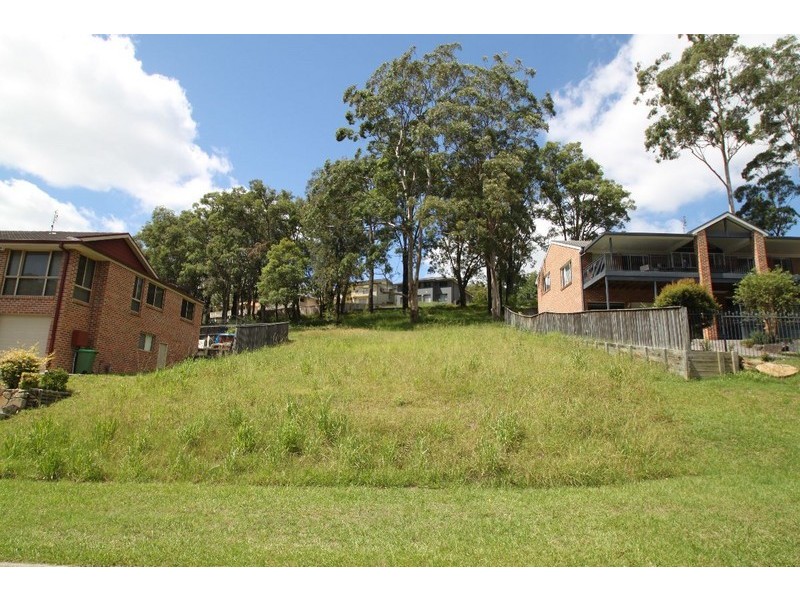 104 Chamberlain Road, Wyoming NSW 2250