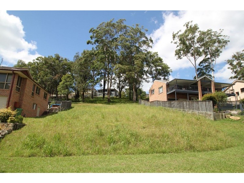 104 Chamberlain Road, Wyoming NSW 2250