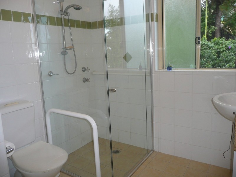 40/92-94 John Whiteway Drive, Gosford NSW 2250