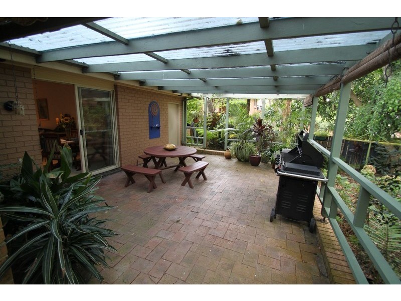 27 Perratt Close, Lisarow NSW 2250