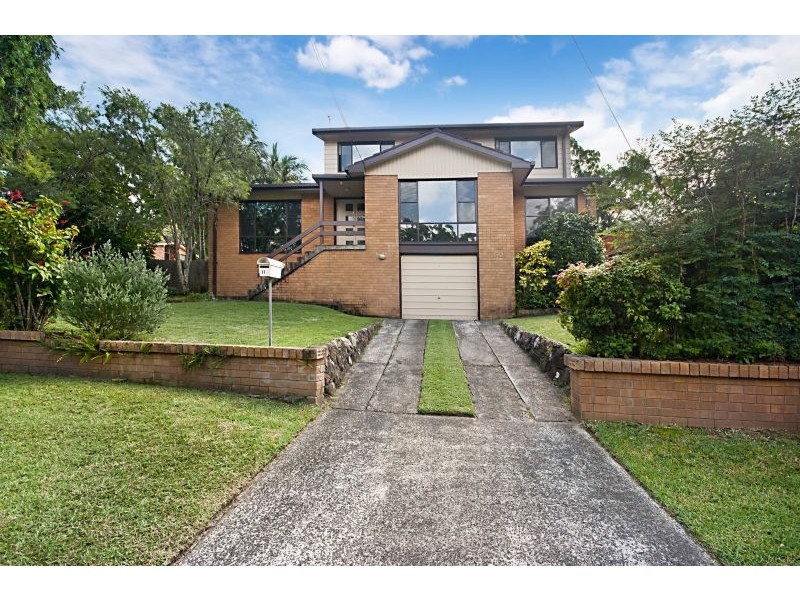 11 Elissa Crescent, Wyoming NSW 2250