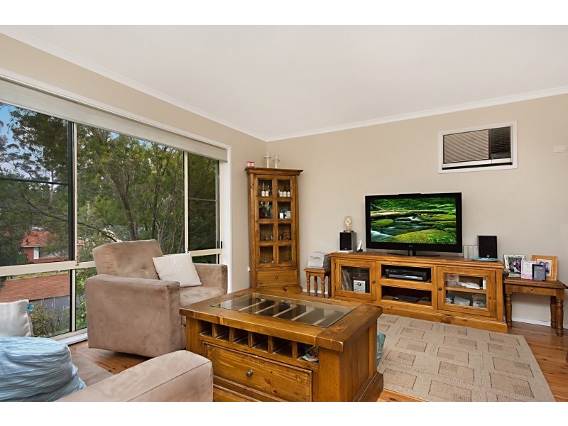 11 Elissa Crescent, Wyoming NSW 2250