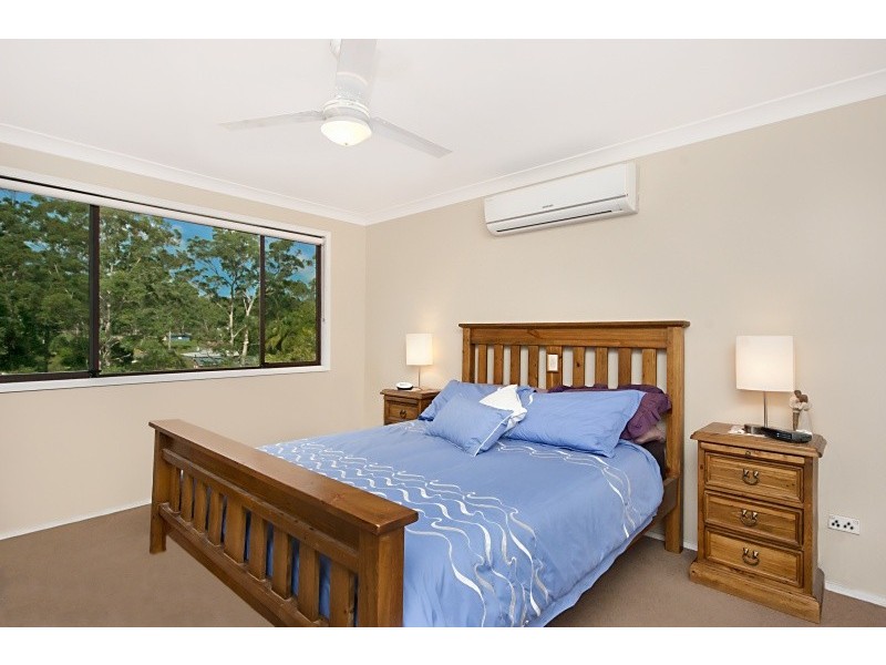 11 Elissa Crescent, Wyoming NSW 2250