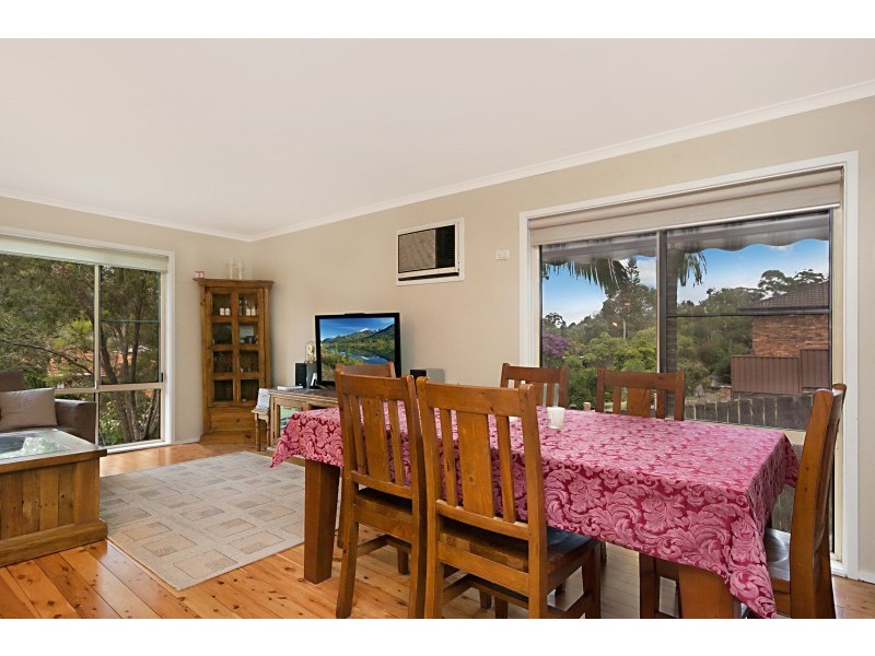 11 Elissa Crescent, Wyoming NSW 2250