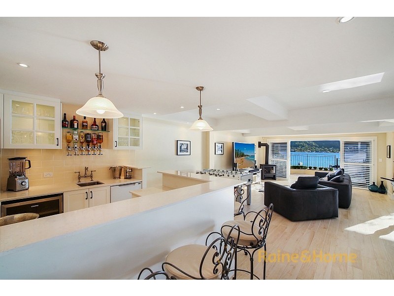 28 Albany Street, Point Frederick NSW 2250