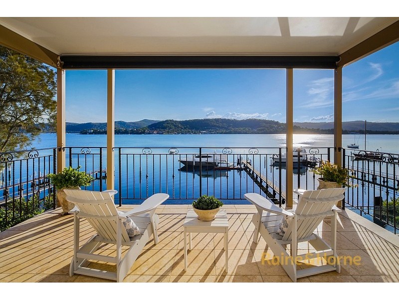 28 Albany Street, Point Frederick NSW 2250