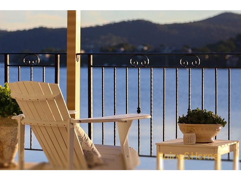 28 Albany Street, Point Frederick NSW 2250