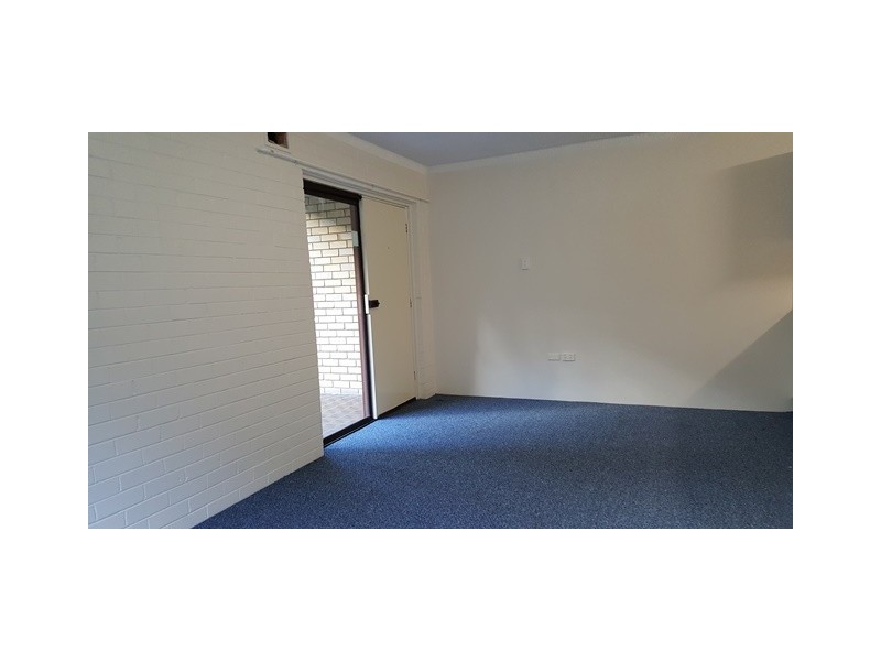 1/33a Frederick St, East Gosford NSW 2250