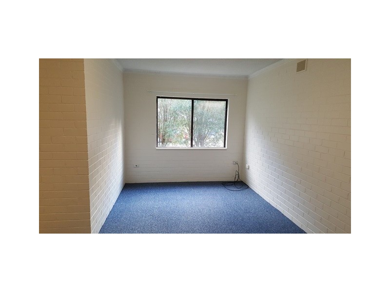 1/33a Frederick St, East Gosford NSW 2250