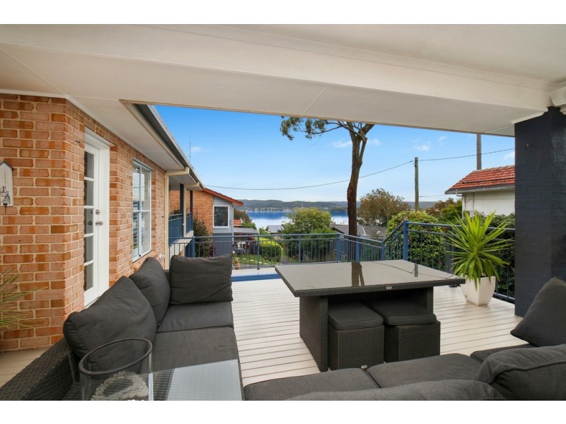 297E Avoca Drive, Green Point NSW 2251