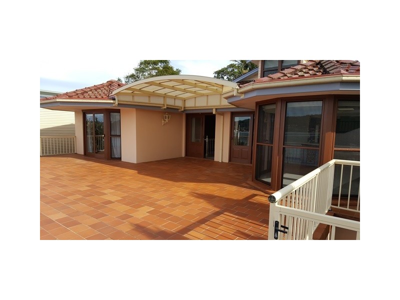 39 Albany Street, Point Frederick NSW 2250