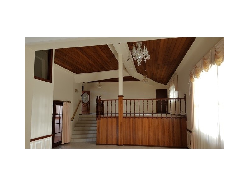 39 Albany Street, Point Frederick NSW 2250