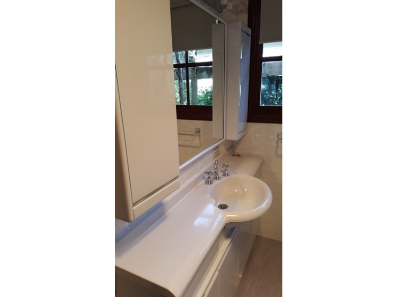 39 Albany Street, Point Frederick NSW 2250