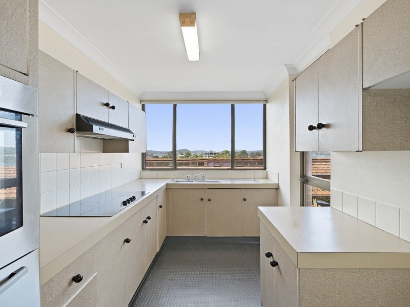 8/3 Joseph Lloyd Close, Gosford NSW 2250