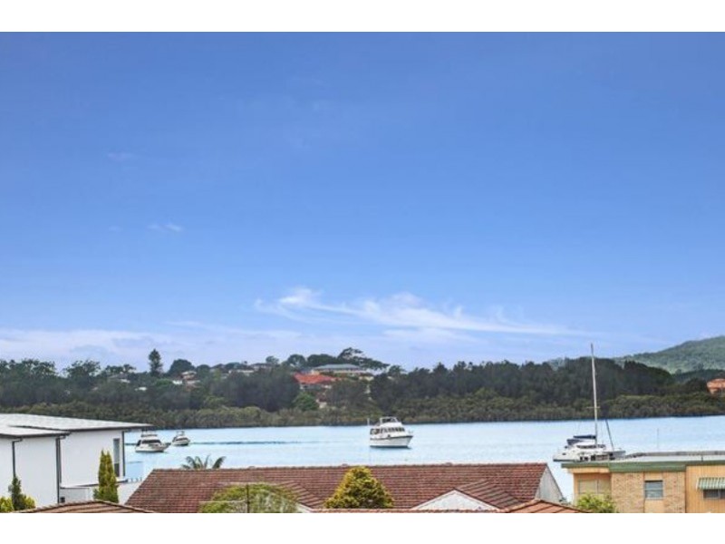 72 Albany Street, Point Frederick NSW 2250