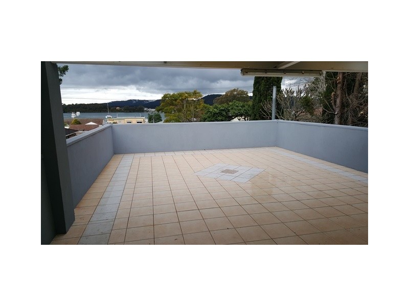 72 Albany Street, Point Frederick NSW 2250