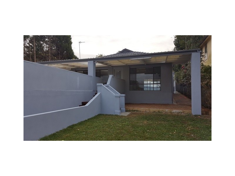 72 Albany Street, Point Frederick NSW 2250