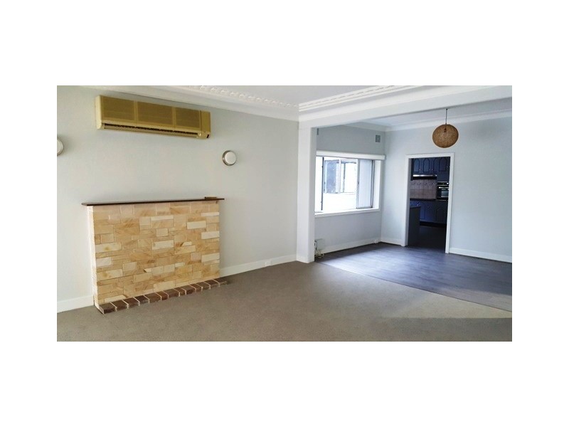 72 Albany Street, Point Frederick NSW 2250