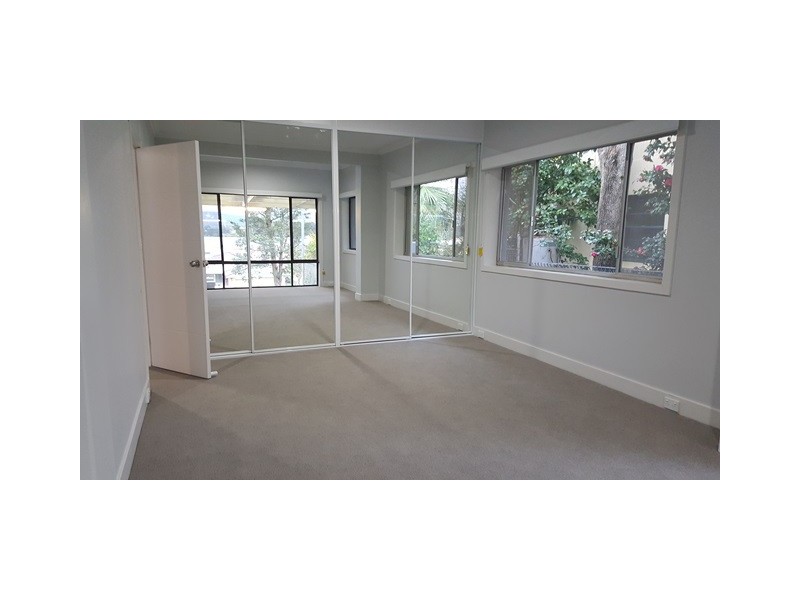 72 Albany Street, Point Frederick NSW 2250