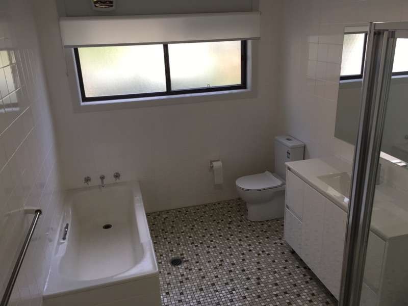 72 Albany Street, Point Frederick NSW 2250