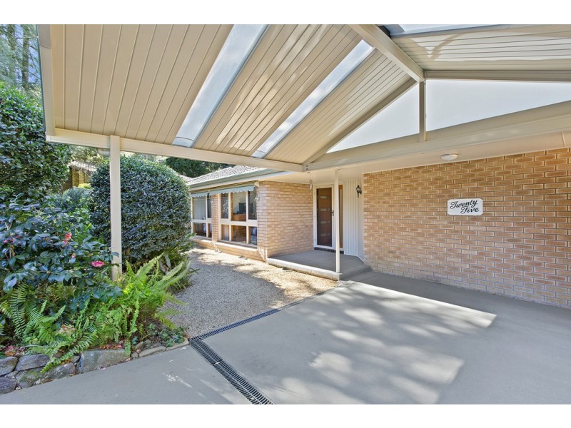 25 Crawford Crescent, Wyoming NSW 2250