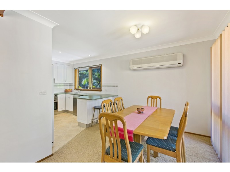 25 Crawford Crescent, Wyoming NSW 2250