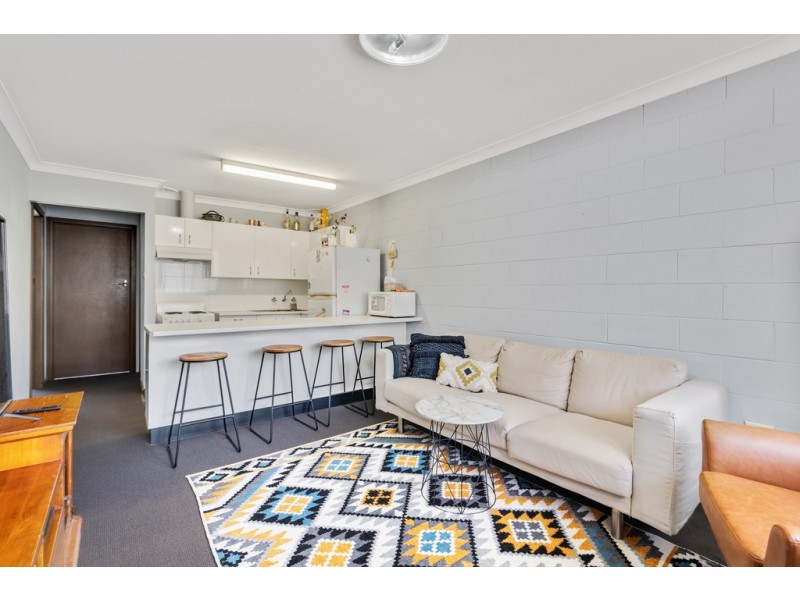 3/175 Gertrude Street, Gosford NSW 2250