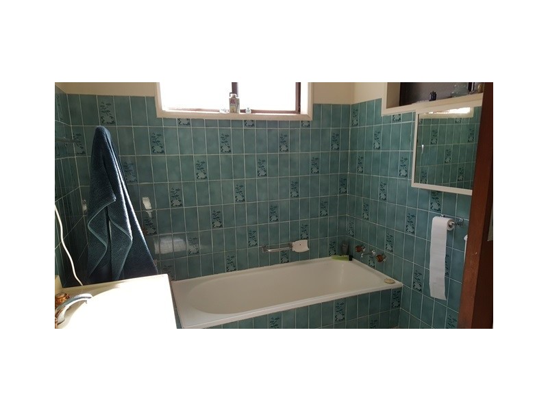 71a Bay View Ave, East Gosford NSW 2250