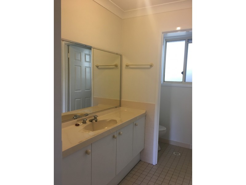 11a Duke Street, Point Frederick NSW 2250
